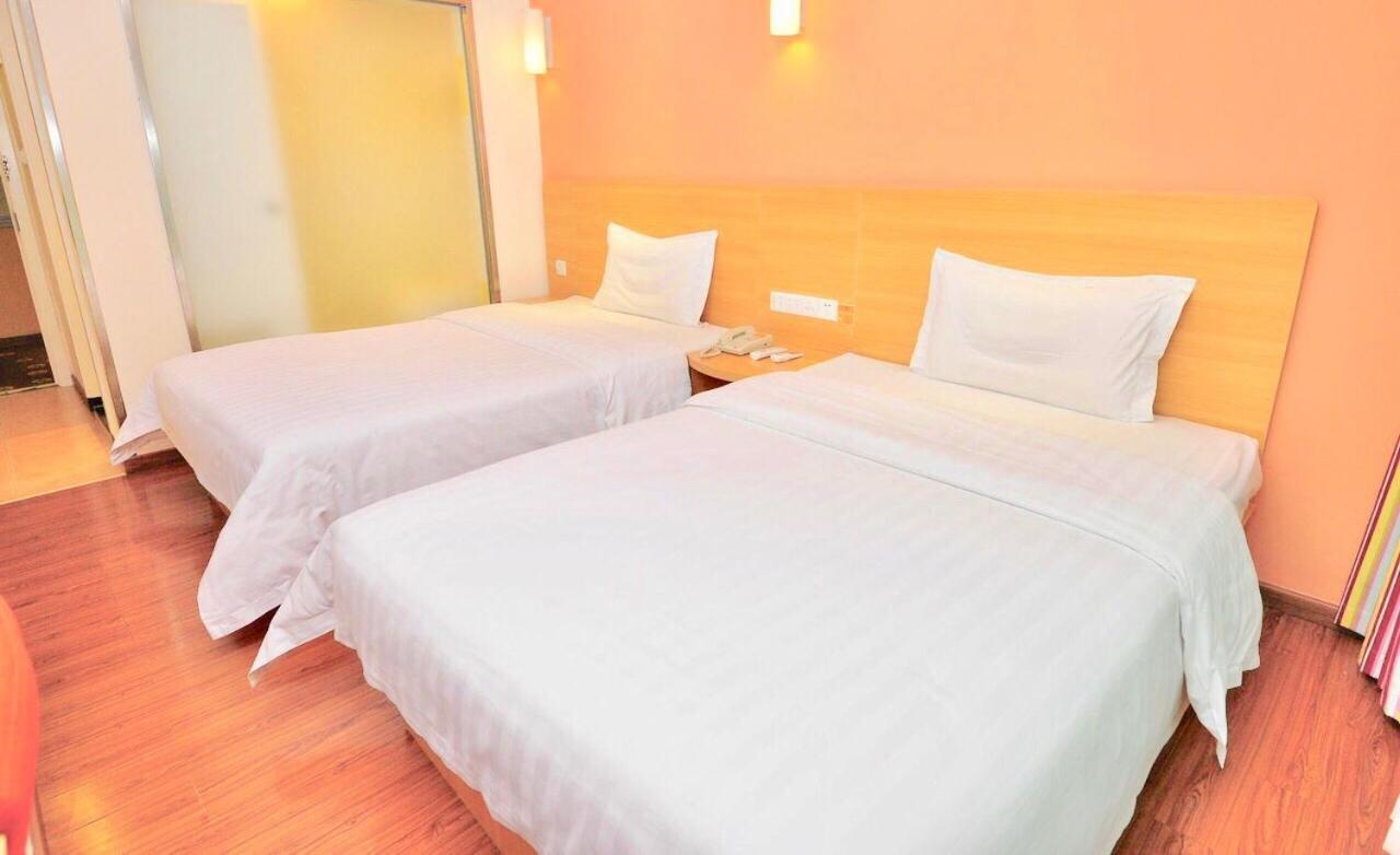 7Days Inn Guangzhou Tianhe Yantang Yue Ken Road מראה חיצוני תמונה