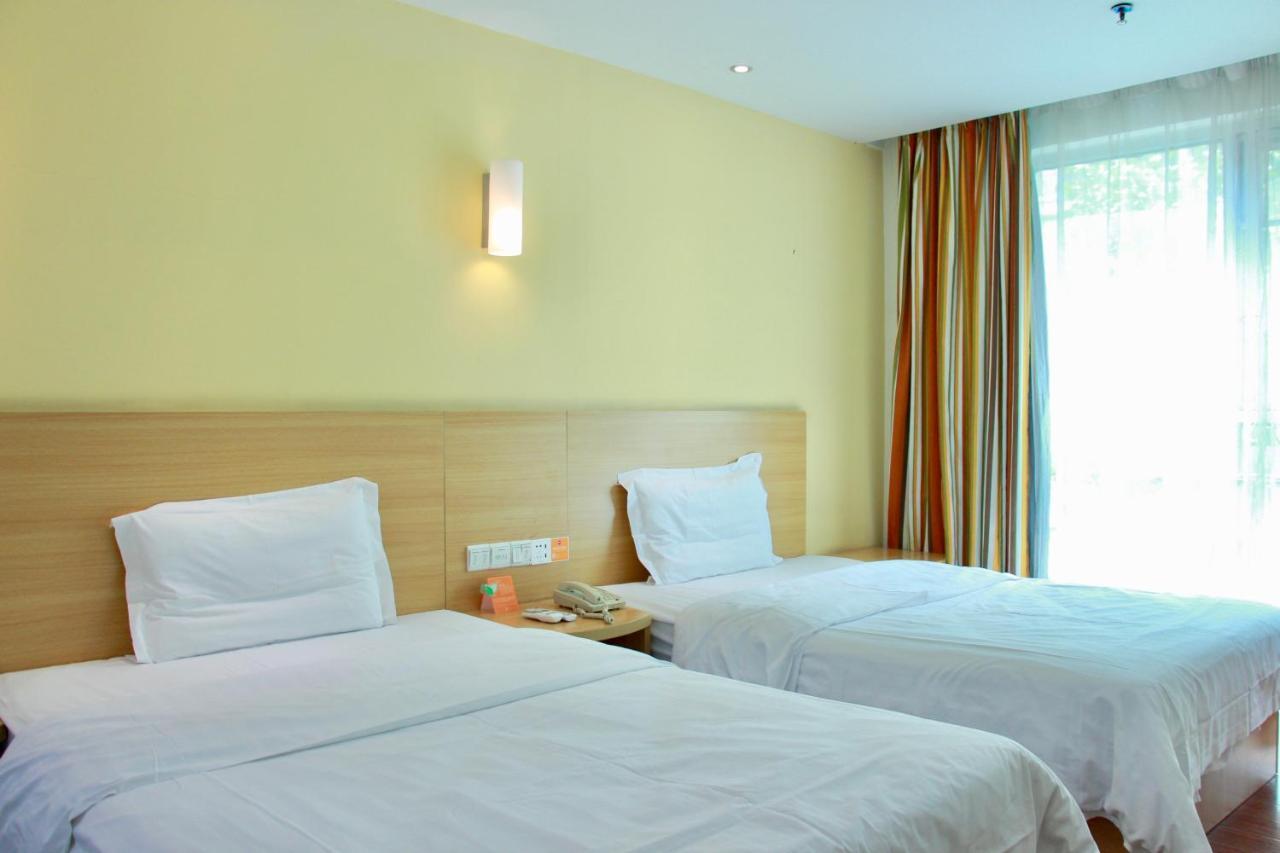 7Days Inn Guangzhou Tianhe Yantang Yue Ken Road מראה חיצוני תמונה