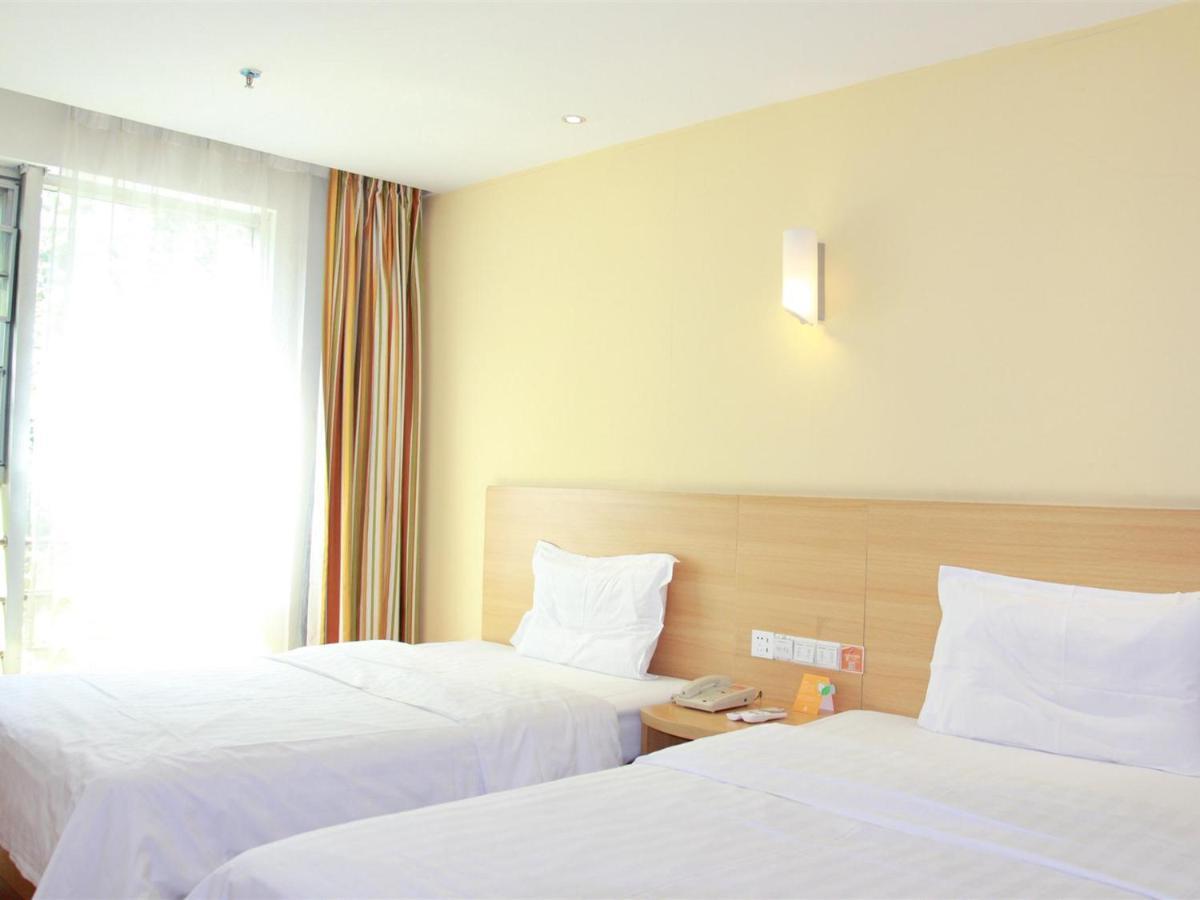 7Days Inn Guangzhou Tianhe Yantang Yue Ken Road מראה חיצוני תמונה